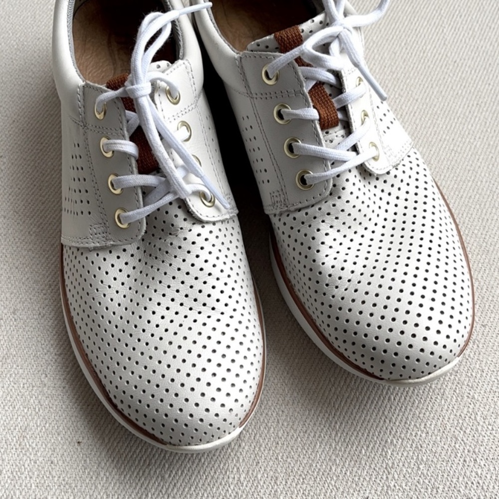 Loretta White Sneaker by Flexi